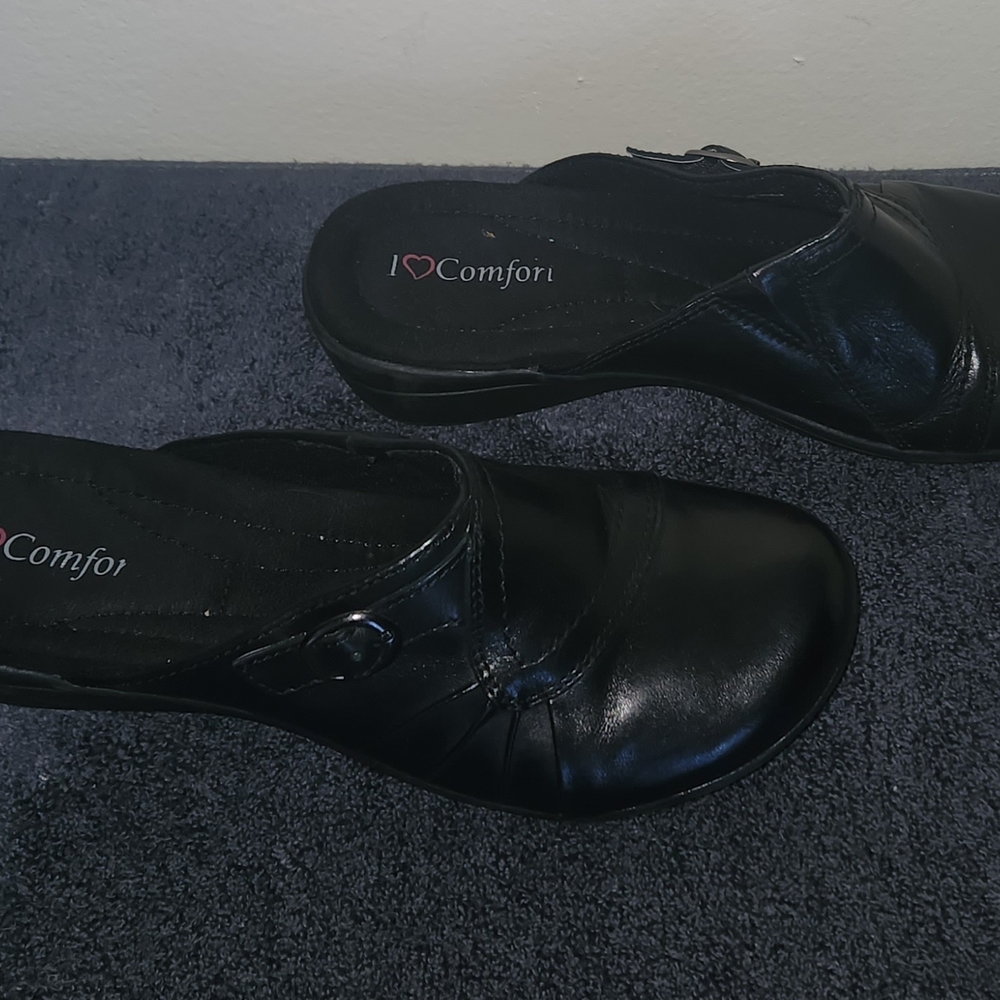 I Heart Comfort Black Slip-On Mules